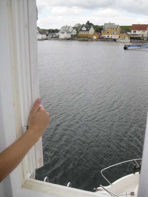 Blick aus dem Fenster auf den Sund